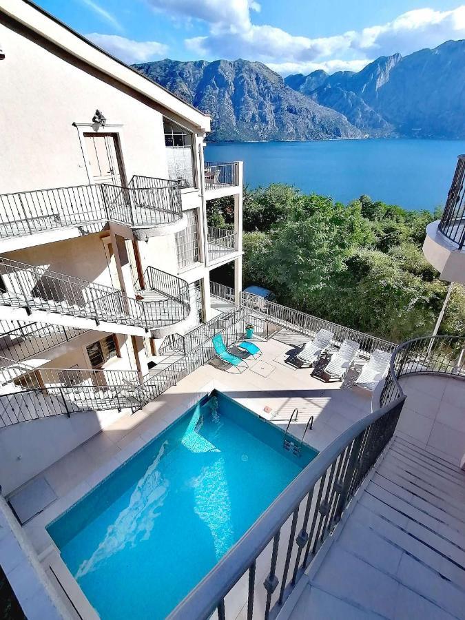 Bay Of Kotor View Apartment With Pool Prčanj Exterior foto